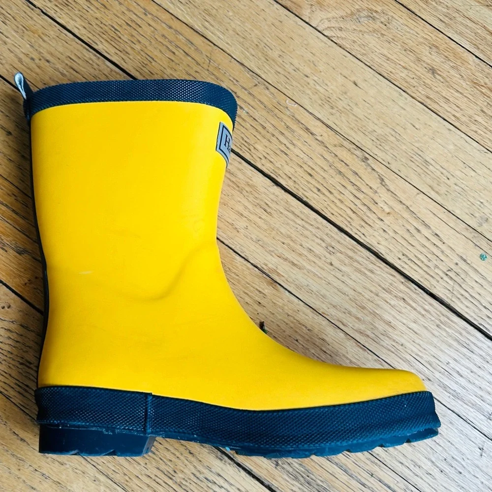 Hatley Matte Yellow Waterproof Rain Boots PVC-Free Rubber Kids 3